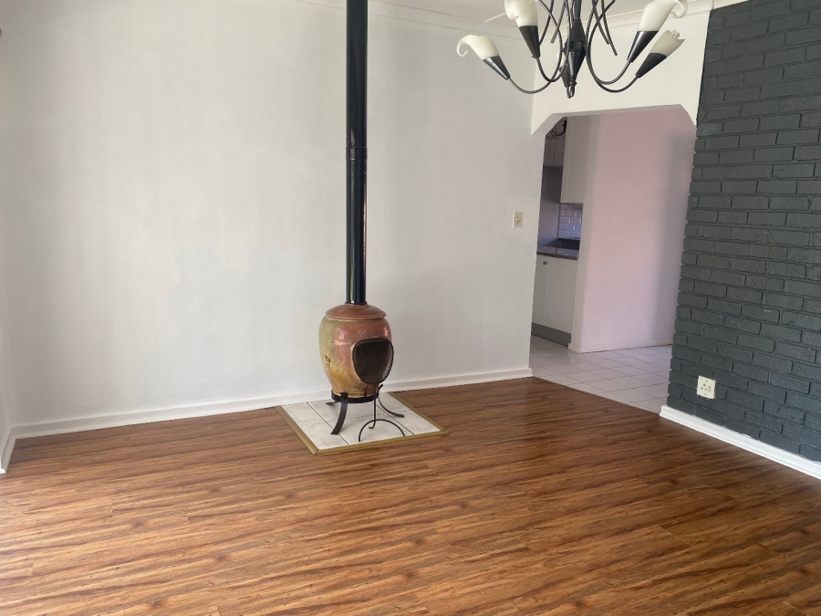 4 Bedroom Property for Sale in Nahoon Valley Park Eastern Cape